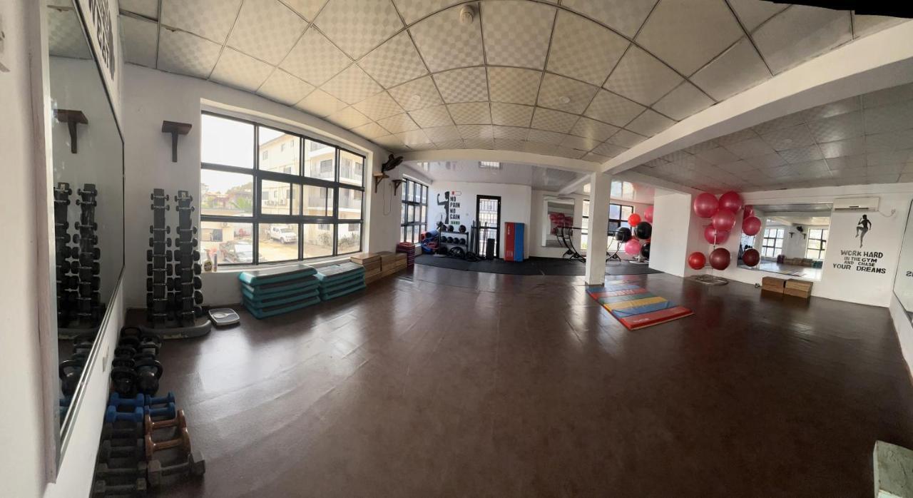Sky Inn Hotel Фритаун Экстерьер фото