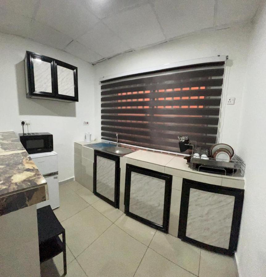 Sky Inn Hotel Фритаун Экстерьер фото