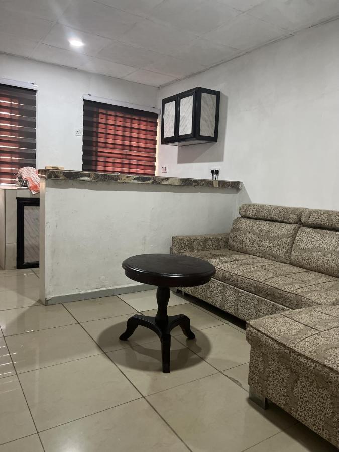 Sky Inn Hotel Фритаун Экстерьер фото