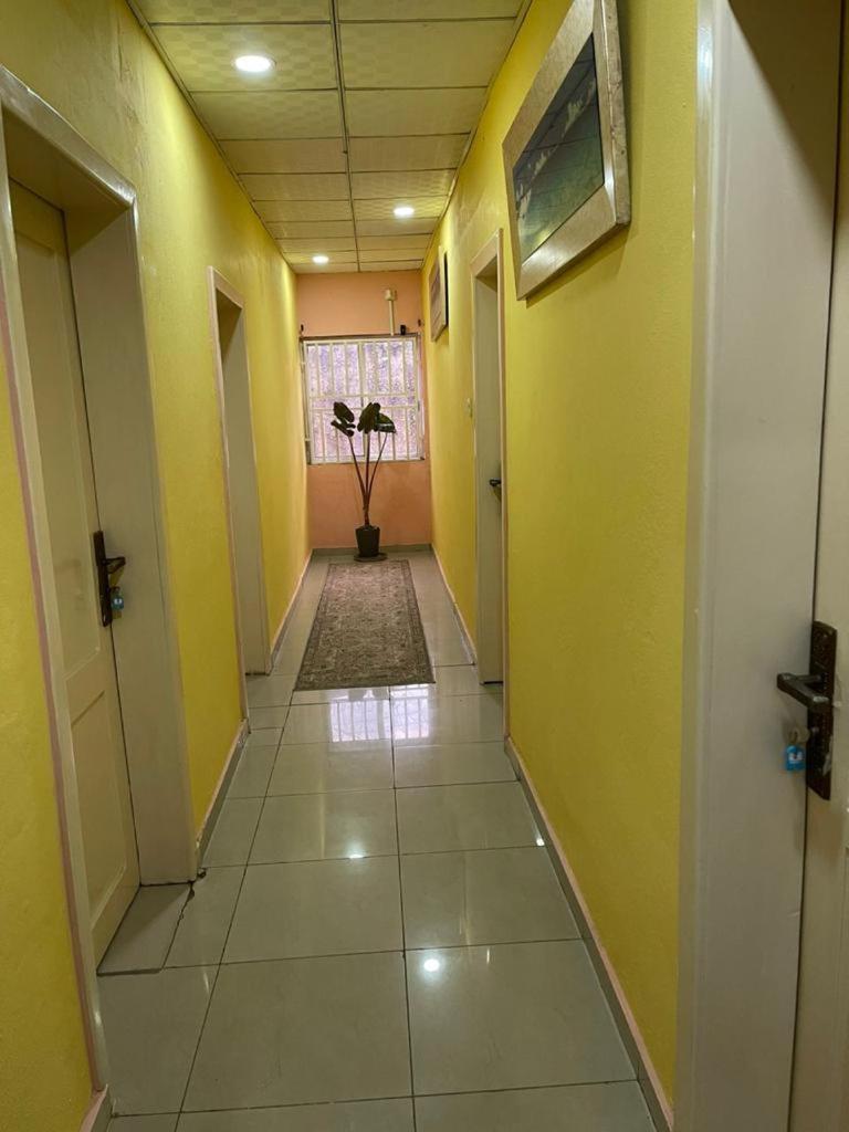 Sky Inn Hotel Фритаун Экстерьер фото